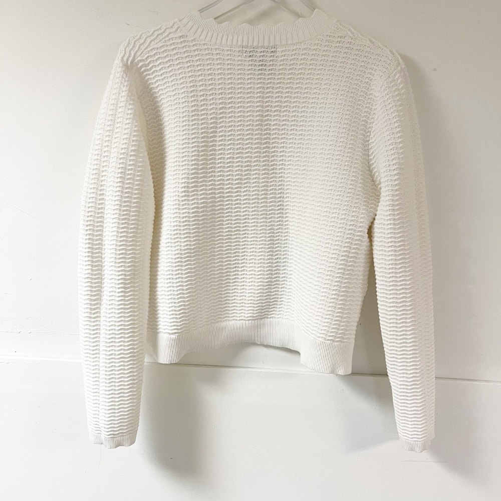 Rachel Zoe White Cardigan Scalloped neckline textured Size XL Gold buttons - Picture 6 of 9